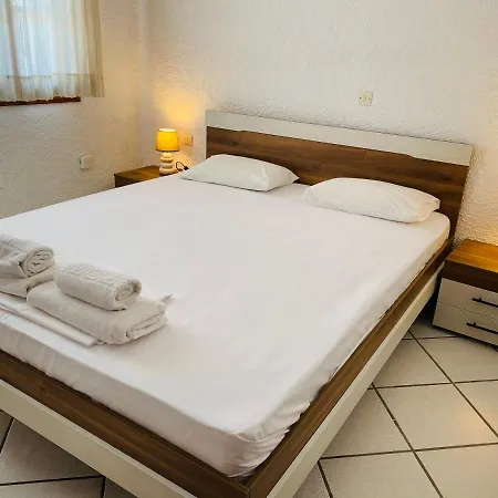 Apartament Tzogalis *