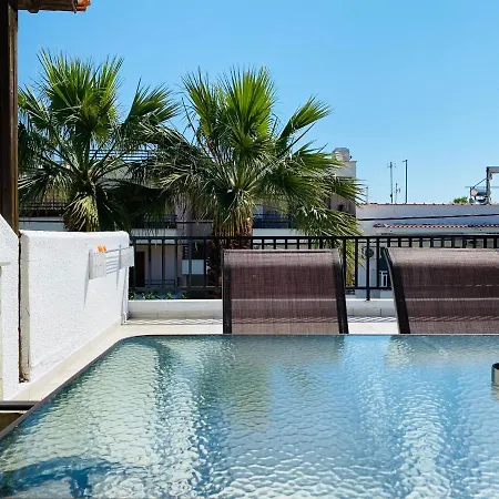 Tzogalis Apartament *