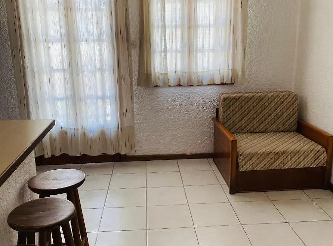 Tzogalis Apartamento *